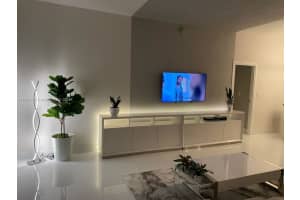 100 Bayview Dr, Sunny Isles Beach, FL 33160, Sold 08/11/23
