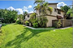 2390 Bayberry Dr