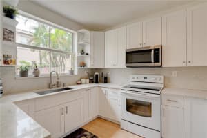 208 Riverwalk Cir, Sunrise, FL 33326, Sold 06/09/23