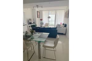 92 SW 3rd St APT 1812, Miami, FL 33130, Sold 08/08/23