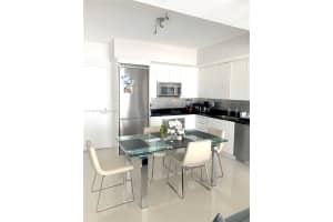 92 SW 3rd St APT 1812, Miami, FL 33130, Sold 08/08/23