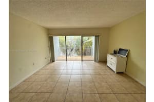 9363 Fontainebleau Blvd APT H233, Miami, FL 33172, Sold 06/20/23