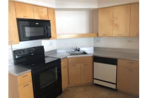 1408 Brickell Bay Dr APT 811, Miami, FL 33131, Sold 02/08/24