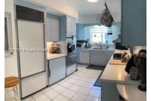 1070 N Shore Dr, Miami Beach, FL 33141, Sold 11/20/23
