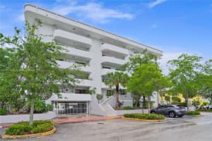 130 S Shore Dr #6c, Miami Beach, FL 33141, Sold 08/02/23
