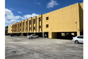1555 W 44th Pl #257b, Hialeah, FL 33012, Sold 05/30/23