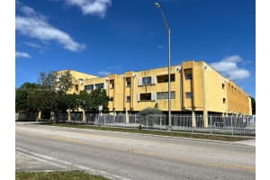 1555 W 44th Pl #257b, Hialeah, FL 33012, Sold 05/30/23