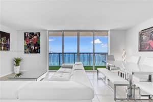 1200 Brickell Bay Dr PH 4101, Miami, FL 33131, Sold 06/13/23