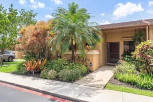 956 NW 79th Terrace, Plantation, FL 33324, Sold 05/25/23