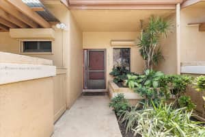 956 NW 79th Terrace, Plantation, FL 33324, Sold 05/25/23