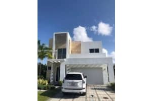 10342 NW 67th Terrace, Doral, FL 33178, Sold 07/26/23