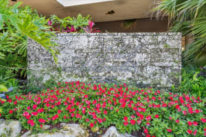 2555 Collins Ave APT 304, Miami Beach, FL 33140, Sold 07/06/23
