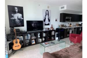 90 SW 3rd St APT 2912, Miami, FL 33130, Sold 06/12/23