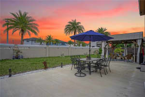 15442 NW 88th Ct, Miami Lakes, FL 33018, Sold 07/19/23