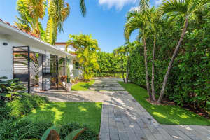 960 W 48th St, Miami Beach, FL 33140, Sold 09/15/23