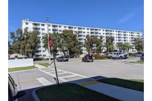 1251 NE 108th St APT 108, Miami, FL 33161, Sold 06/12/23