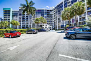 400 Leslie Dr APT 210, Hallandale Beach, FL 33009, Sold 09/21/23