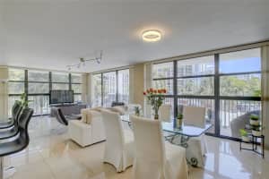 400 Leslie Dr APT 210, Hallandale Beach, FL 33009, Sold 09/21/23