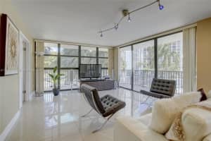 400 Leslie Dr APT 210, Hallandale Beach, FL 33009, Sold 09/21/23
