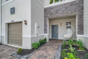 828 SE 16th Ct, Florida City, FL 33034, Sold 06/27/23