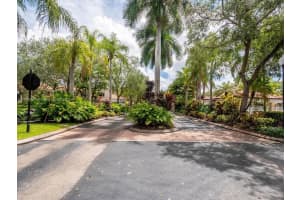 10957 SW 75th St, Miami, FL 33173, Sold 06/01/23