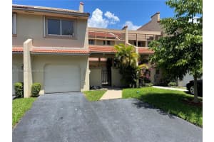 10275 NW 46th St, Doral, FL 33178, Sold 06/14/23