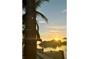 Ten Museum Park, 1040 Biscayne Blvd, Miami, FL 33132, Sold 05/26/23