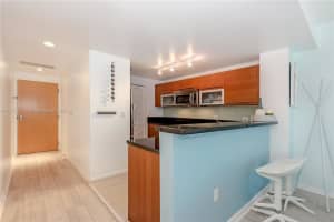 Vizcayne, 244 Biscayne Blvd APT 304, Miami, FL 33132, Sold 08/07/23