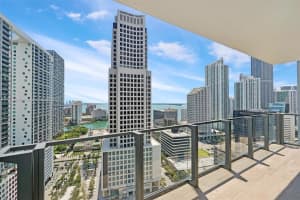 68 SE 6th St Apt 2107, Miami, FL 33131, Sold 07/28/23
