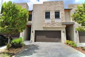 10553 NW 81st St, Doral, FL 33178, Sold 06/09/23
