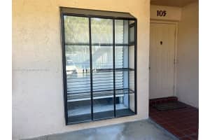 2379 SW 15th St APT 105, Deerfield Beach, FL 33442, Sold 11/01/23