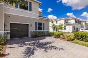 804 SE 18th St, Homestead, FL 33034, Sold 02/22/24