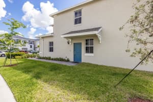 804 SE 18th St, Homestead, FL 33034, Sold 02/22/24