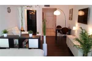 1200 Brickell Bay Dr APT 3516, Miami, FL 33131, Sold 05/19/23