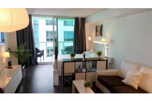 1200 Brickell Bay Dr APT 3516, Miami, FL 33131, Sold 05/19/23