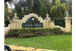 2600 S University Dr APT 208, Davie, FL 33328, Sold 06/02/23