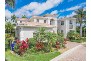 1480 Windjammer Way, Hollywood, FL 33019, Sold 10/18/23