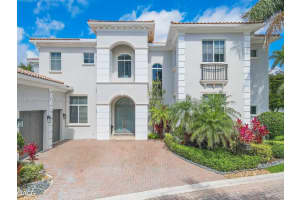 1480 Windjammer Way, Hollywood, FL 33019, Sold 10/18/23