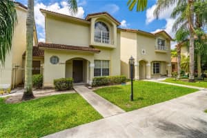 10845 NW 3rd Ct, Pembroke Pines, FL 33026, Sold 06/01/23