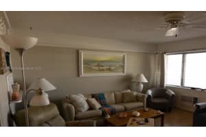 815 SW 10th Terrace #15v, Hallandale Beach, FL 33009, Sold 04/17/24