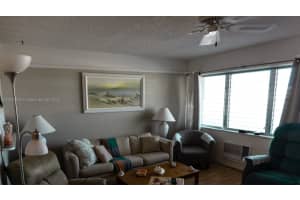 815 SW 10th Terrace #15v, Hallandale Beach, FL 33009, Sold 04/17/24