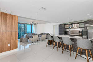 200 Biscayne Blvd Way APT 3608, Miami, FL 33131, Sold 11/17/23