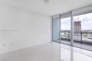 92 SW 3rd St APT 2807, Miami, FL 33130, Sold 06/08/23