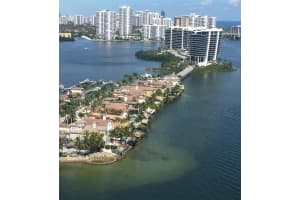 2800 Island Blvd APT 2803, Aventura, FL 33160, Sold 06/06/23