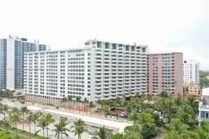 2899 Collins Ave APT 1414, Miami Beach, FL 33140, Sold 09/15/23