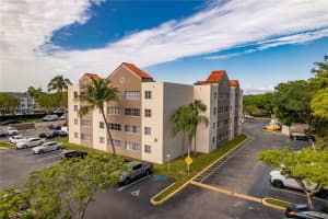 6195 NW 186th St APT 115, Hialeah, FL 33015, Sold 06/21/23