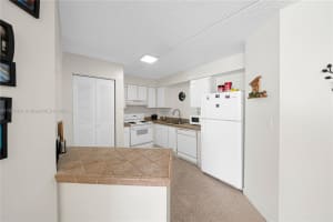 6195 NW 186th St APT 115, Hialeah, FL 33015, Sold 06/21/23