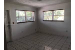 801 Meridian Ave #2d, Miami Beach, FL 33139, Sold 06/06/23