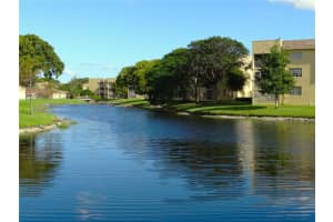 6350 NW 62nd St APT 205, Tamarac, FL 33319, Sold 10/06/23