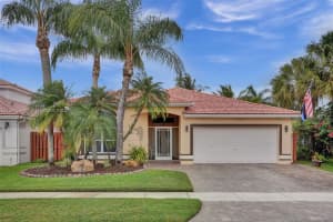 74 Gables Blvd, Weston, FL 33326, Sold 06/06/23